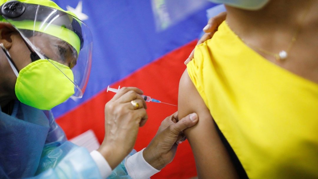 Venezuela reporta 15 muertes y 1.258 contagios por covid-19