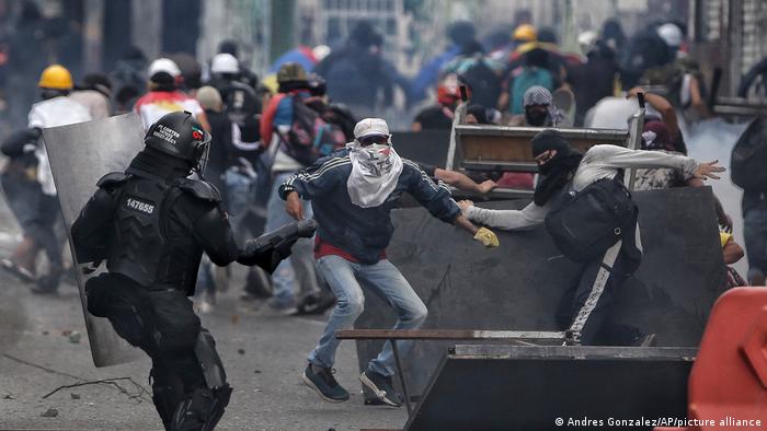 Al menos 22 personas fueron detenidas en las protestas en Colombia
