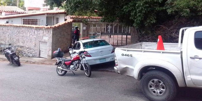 Denuncian nueva invasión en Los Chaguaramos por parte de colectivos y funcionarios
