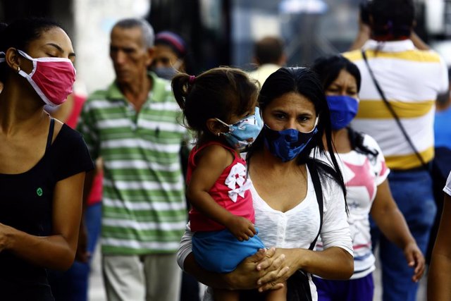 Reportan 927 casos y 14 muertes por covid-19 en Venezuela