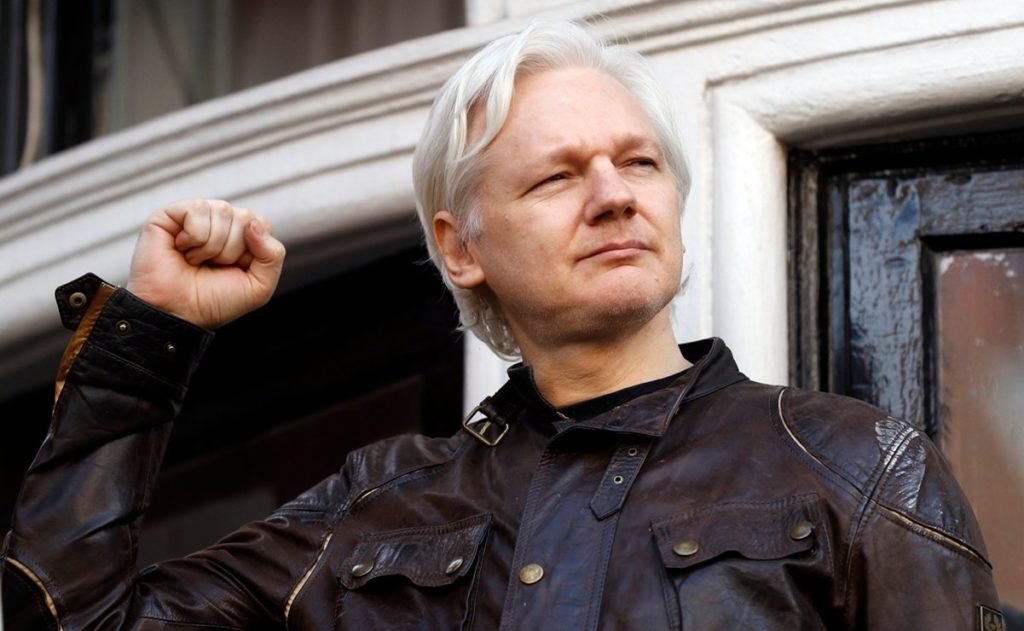 Ecuador le quita la nacionalidad al fundador de WikiLeaks, Julian Assange