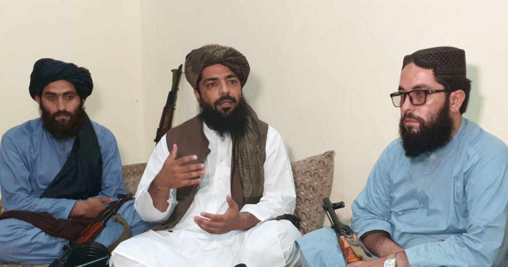 Comandante talibán confirma que en Afganistán gobernarán con la sharia