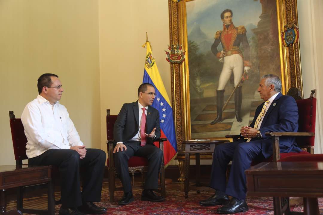 Arreaza se reunió con el presidente del Ceela para coordinar observación de elecciones