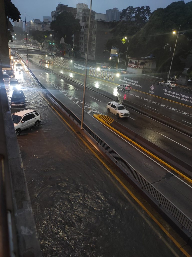 Así quedaron varias zonas de Caracas tras fuertes lluvias de este #11Ago (+Videos)