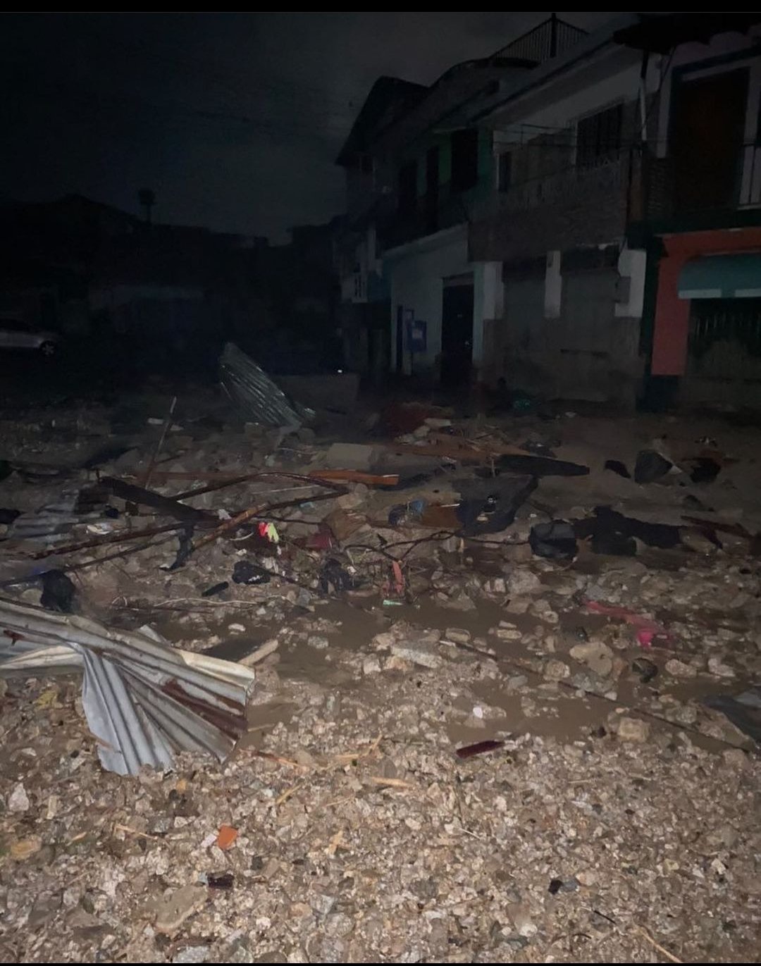 Reportan en Mérida varios muertos y desaparecidos tras fuertes lluvias
