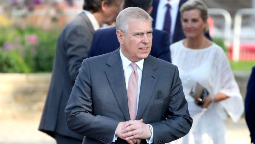 Príncipe Andrés de Inglaterra enfrenta demanda por abuso sexual