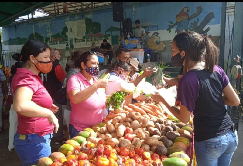 Mercado Popular benefició a 1800 familias de La Guardia