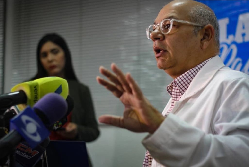 Julio Castro advierte que el COVID-19 se mantendrá uno o dos años más en Venezuela