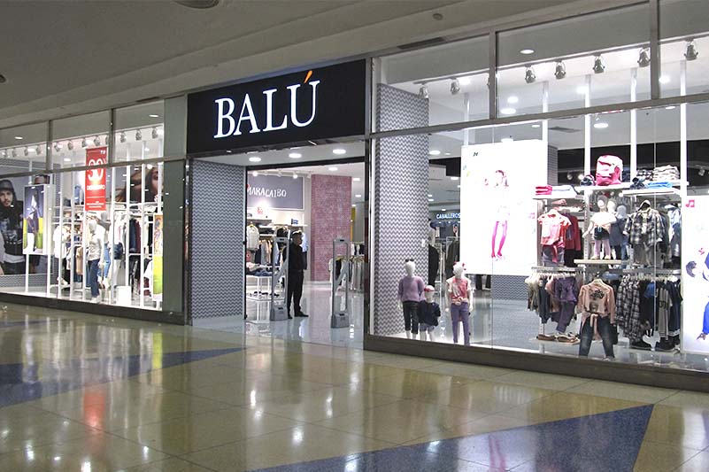 Conapdis realizó inspección en tienda Balú que negó acceso a joven en silla de ruedas