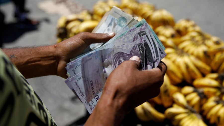 Venezolanos requieren 162 salarios mínimos para comprar la canasta alimentaria