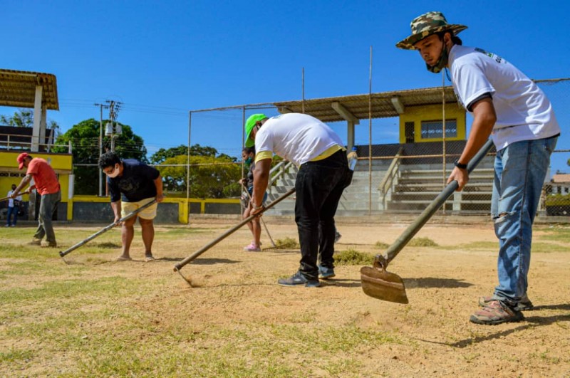 Programa “Mariño Verde” recupera el estadio de Macho Muerto