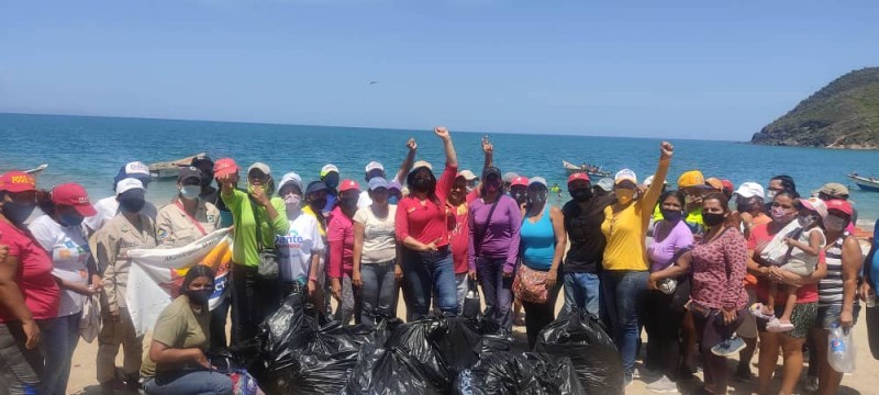 Docentes de Nueva Esparta participaron en jornada de limpieza de playas