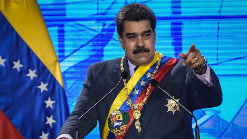 Maduro culpó al gobernador Barreto Sira por inundaciones en Barcelona