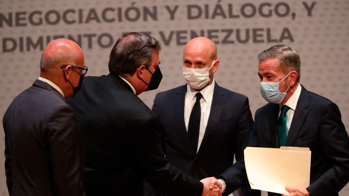 Reino Unido insta a la oposición y al chavismo a retomar las negociaciones en México