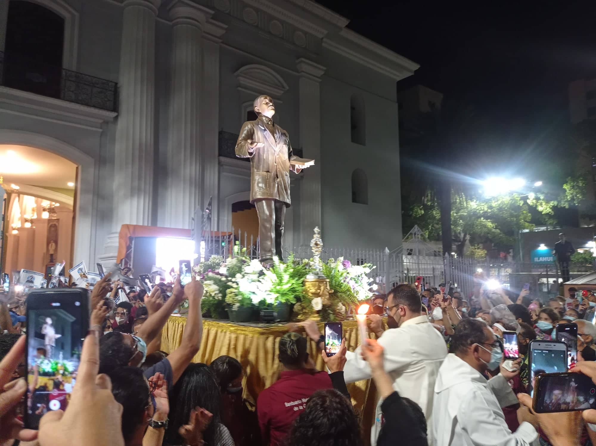 Feligreses pidieron al beato José Gregorio Hernández por la unión y reconciliación de Venezuela