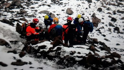 Avalancha en el pico más alto de Ecuador dejó al menos tres muertos
