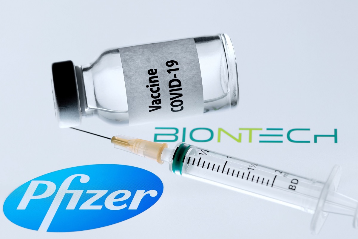 Recomiendan dosis de refuerzo de vacuna Pfizer para mayores de 18 años
