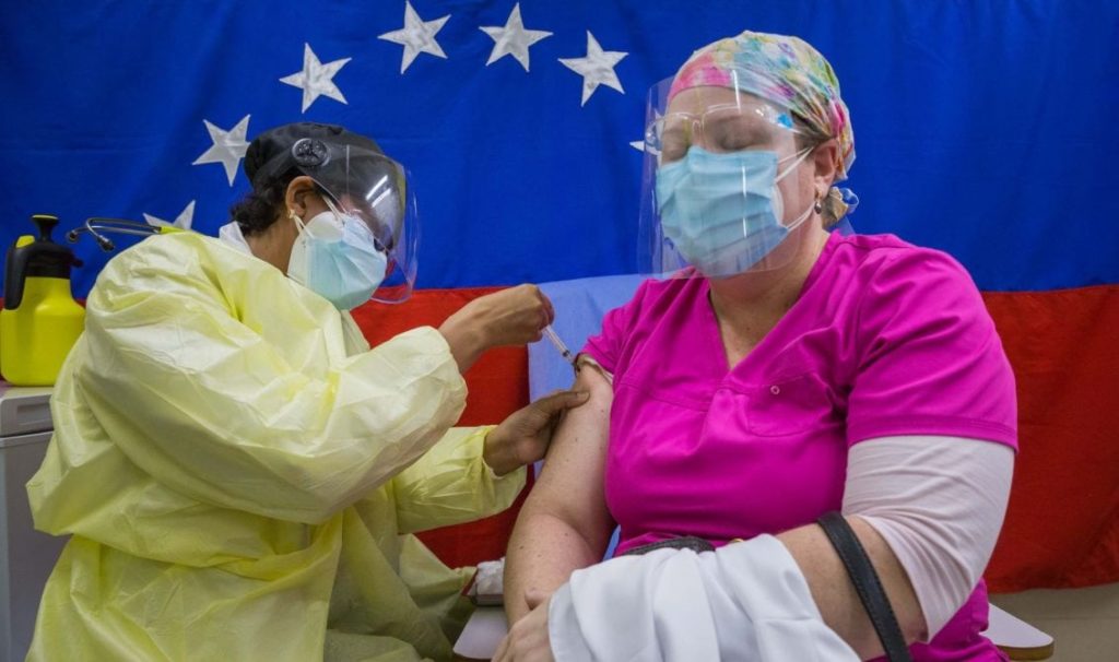Maduro aseguró que al menos 56% de la población en Venezuela se ha vacunado
