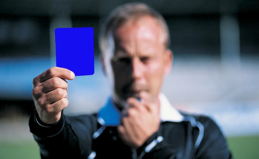 tarjeta azul futbol